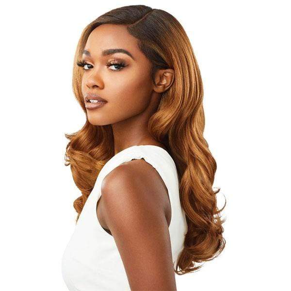 Outre Melted Hairline Synthetic Deluxe Wide HD Lace Front Wig - HARPER - Image 2