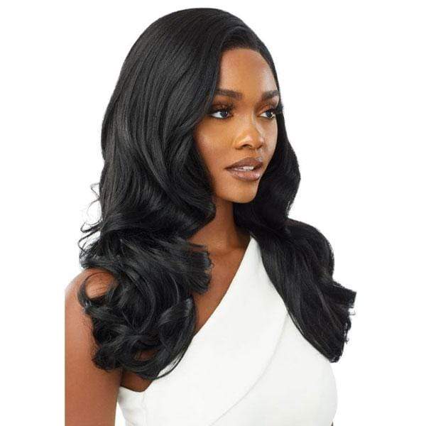 Outre Melted Hairline Synthetic Deluxe Wide HD Lace Front Wig - HARPER - Image 4