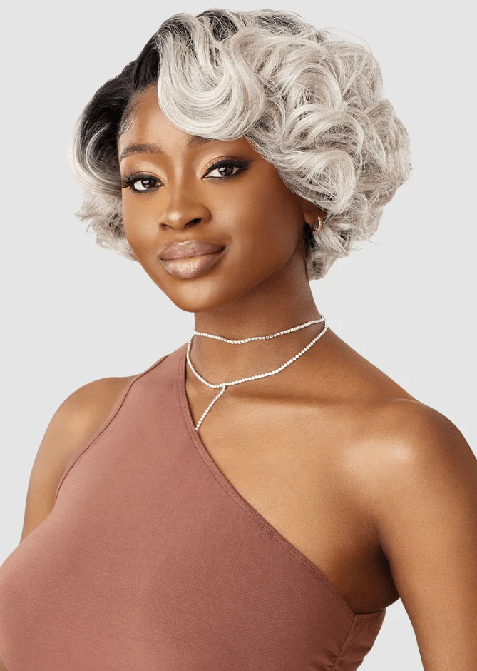 Outre Melted Hairline Synthetic Deluxe Wide HD Lace Front Wig - AYDA - Image 3