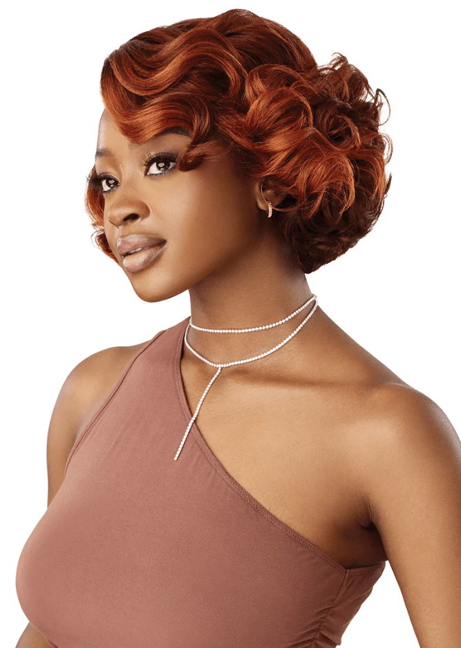 Outre Melted Hairline Synthetic Deluxe Wide HD Lace Front Wig - AYDA - Image 4