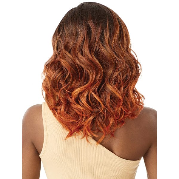 Outre Melted Hairline Synthetic Deluxe Wide HD Lace Front Wig - PASCALE - Image 4