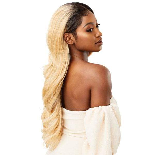 Outre Melted Hairline Synthetic Deluxe Wide HD Lace Front Wig - SERAPHINE - Image 3