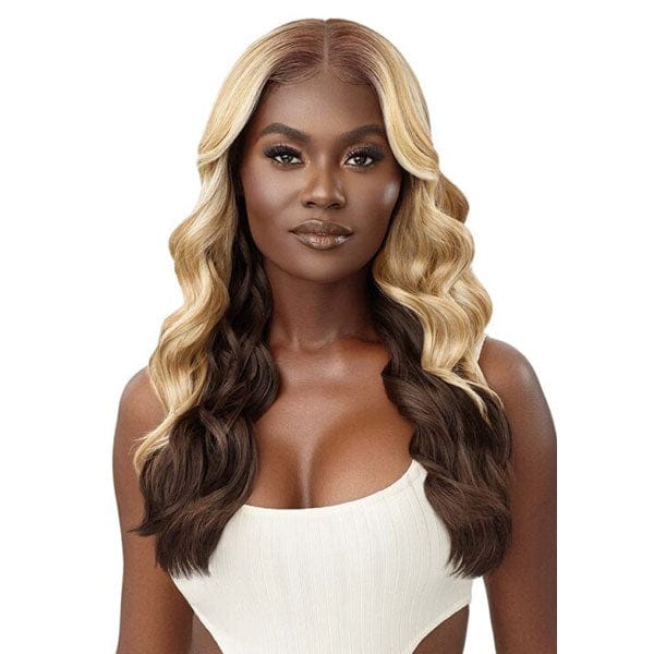 Outre Perfect Hairline Synthetic 13x6 Lace Front Wig - FREYA - Image 16