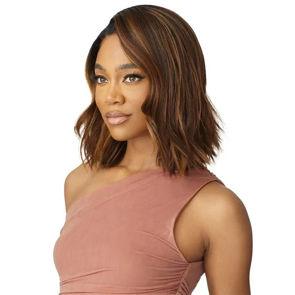 Outre Synthetic Melted Hairline HD Lace Front Wig - ADELINA - Image 4