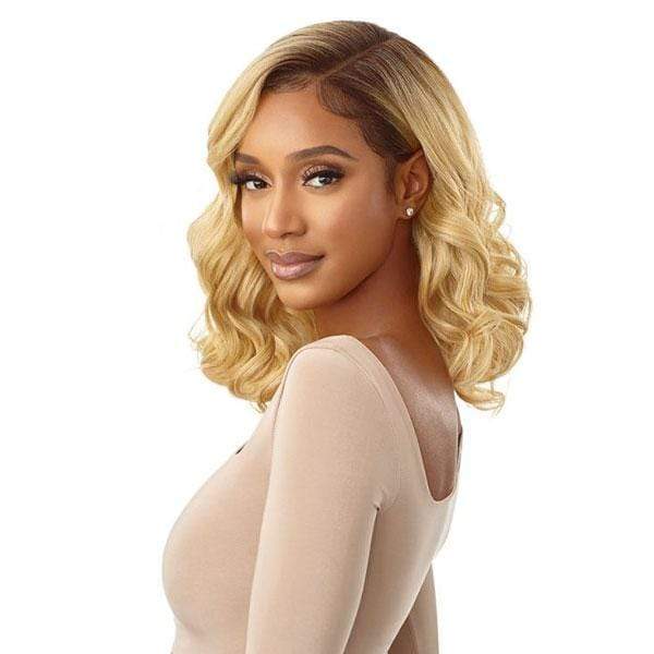 Outre Synthetic Melted Hairline HD Lace Front Wig - HERMINIA - Image 5