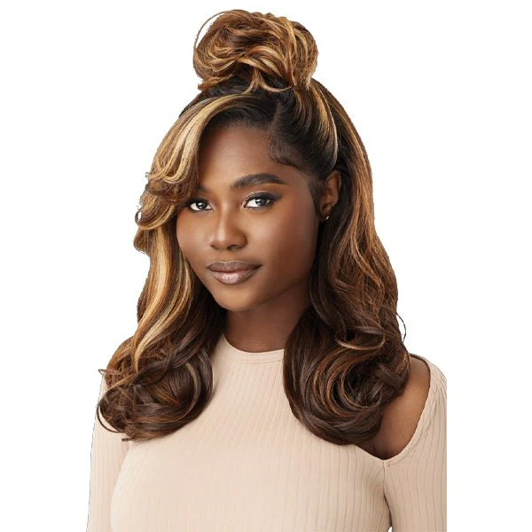Outre Synthetic Melted Hairline HD Lace Front Wig - SHELBY - Image 3