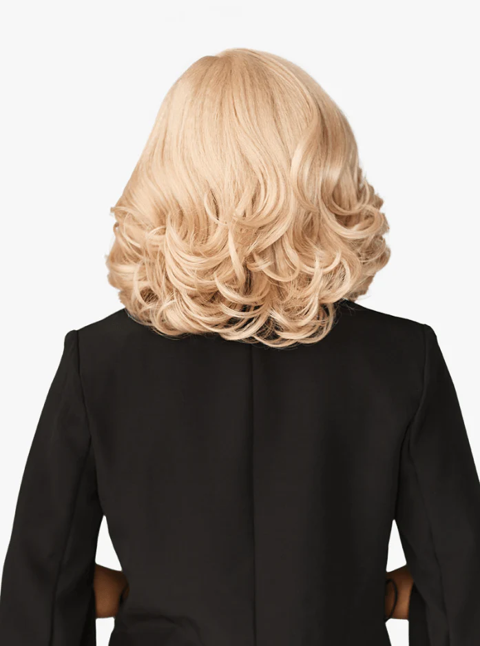 Sensationnel Butta Chic Bob 5" Deep Glueless HD Lace Front Wig - LOB UNIT 7 - Image 6