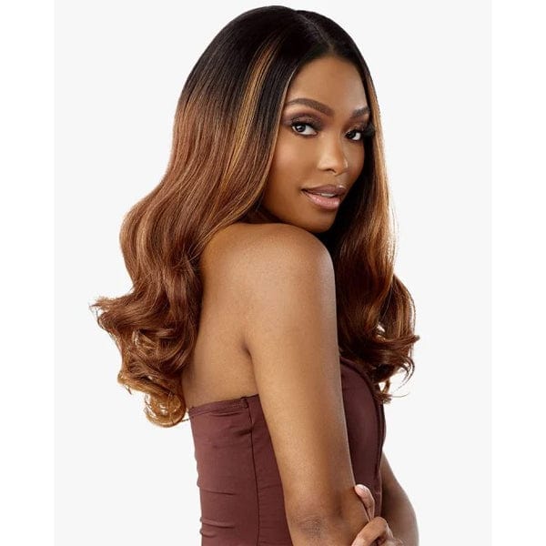 Sensationnel Cloud9 What Lace Human Hair Blend 13x6 Frontal Lace Wig - KESHILA 20″ - Image 4