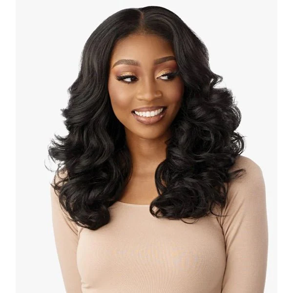 Sensationnel Kinky Edges Kinks & Co 13x6 HD Lace Front Wig - 13x6 KINKY BODY WAVE 18" - Image 4